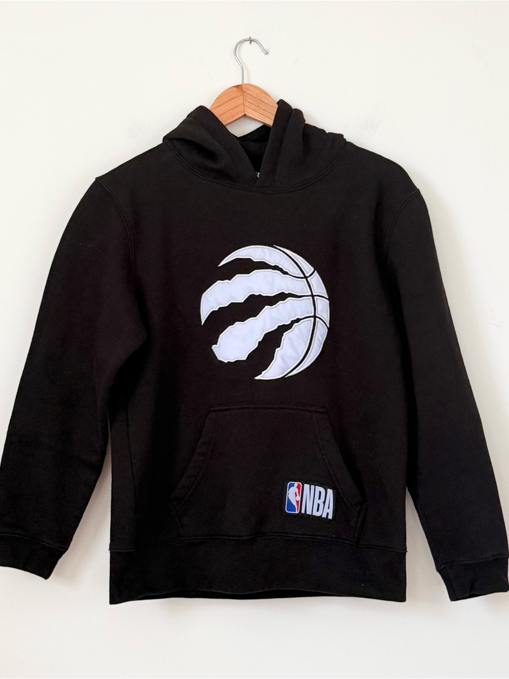 Toronto Raptors Official NBA Pullover Hoodie - Black & White Claw Logo Size L